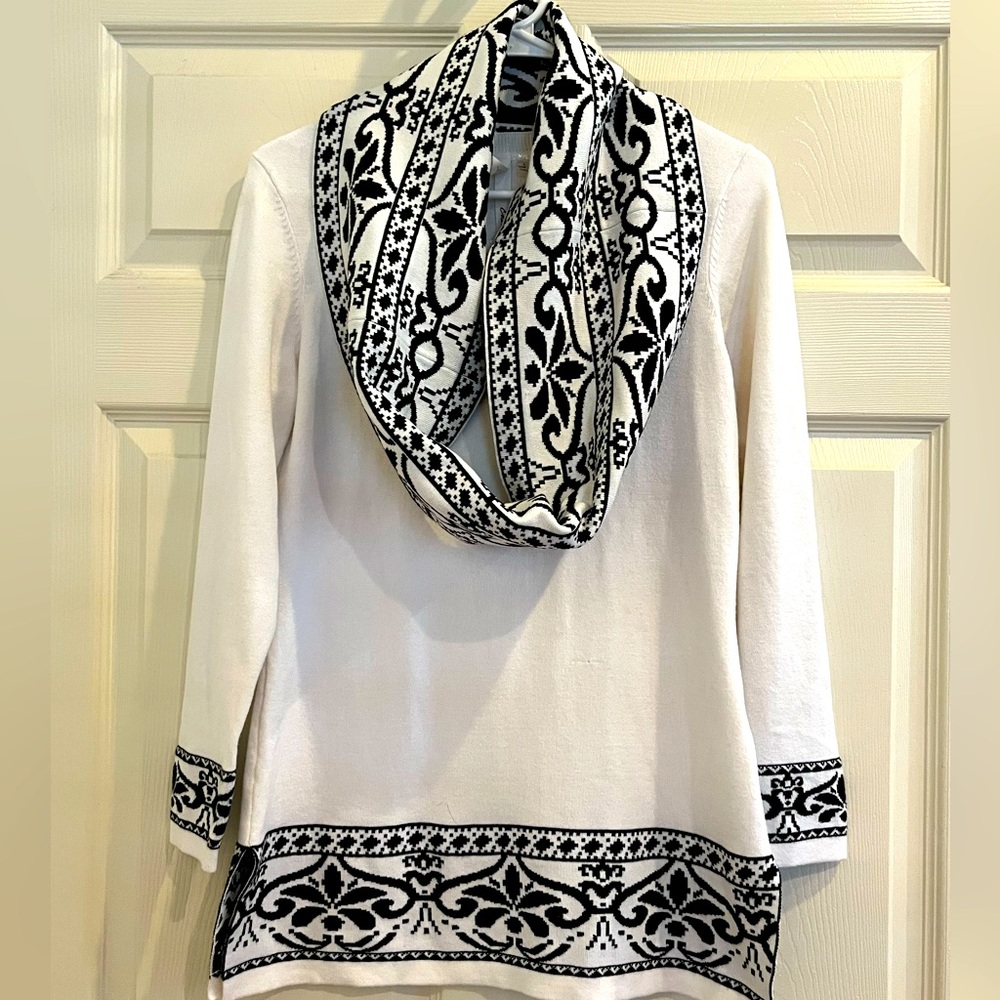 NY COLLECTION tunic scrolled sweater - Picture 4 of 10